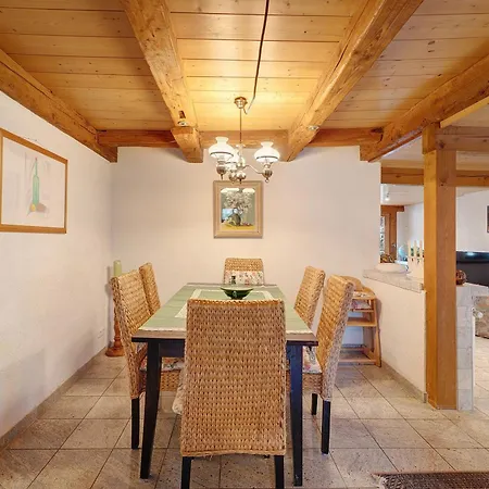 Talblickhof Mit 100 Qm *